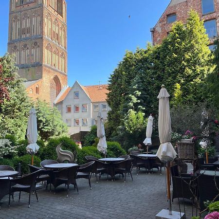 Hotel Haus Wullfcrona à Stralsund Extérieur photo